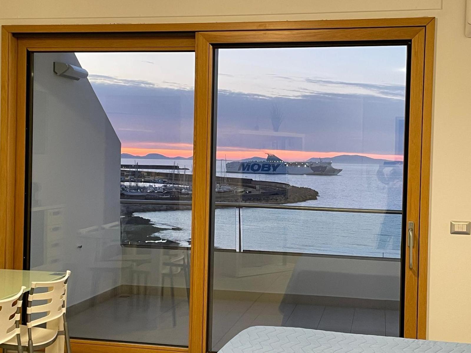 Casa Vacanza Acquamarina Porto Torres Esterno foto
